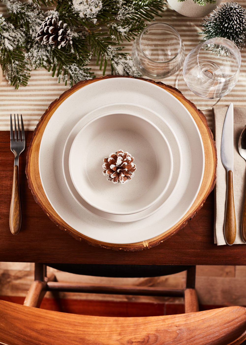 Christmas Dinner Table Photoshoot Idea by Foodivine