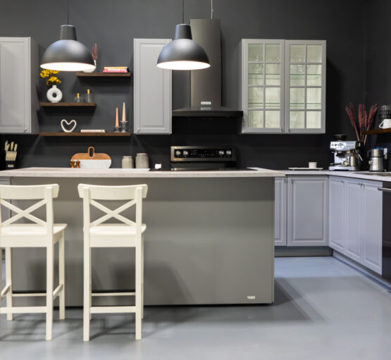 Set and prep kitchen with moveable island and working stovetop — Foodivine food photography studio Toronto